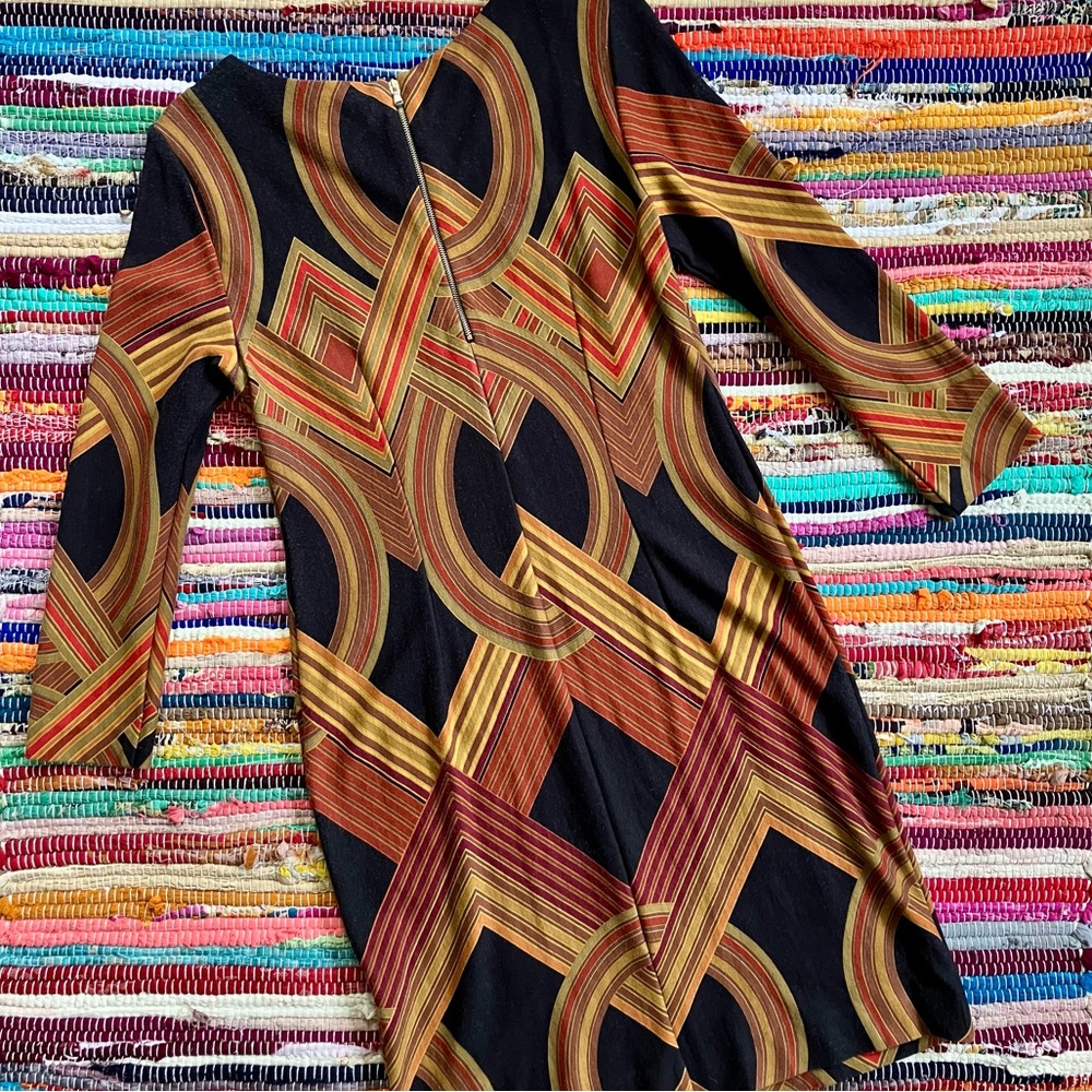 Just Taylor ~ Geometric Art Deco Print Dress - image 6